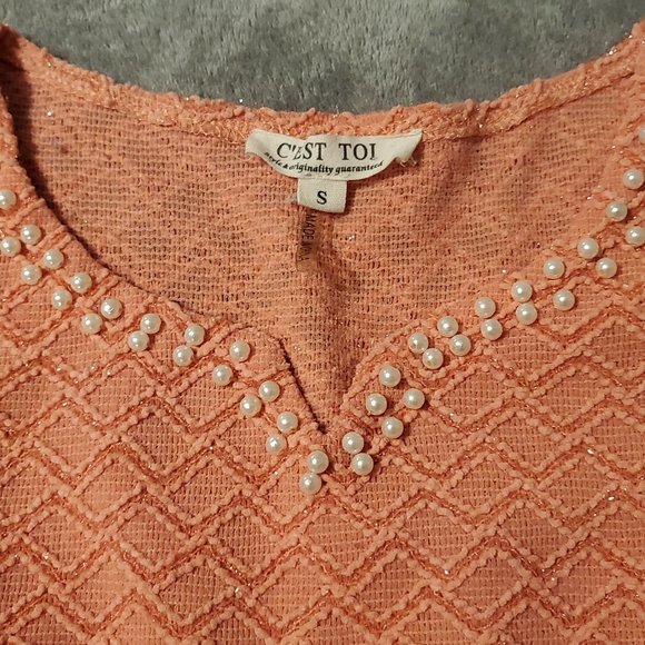 C'est Toi Peplum top w/Pearl Detail - Picture 4 of 6